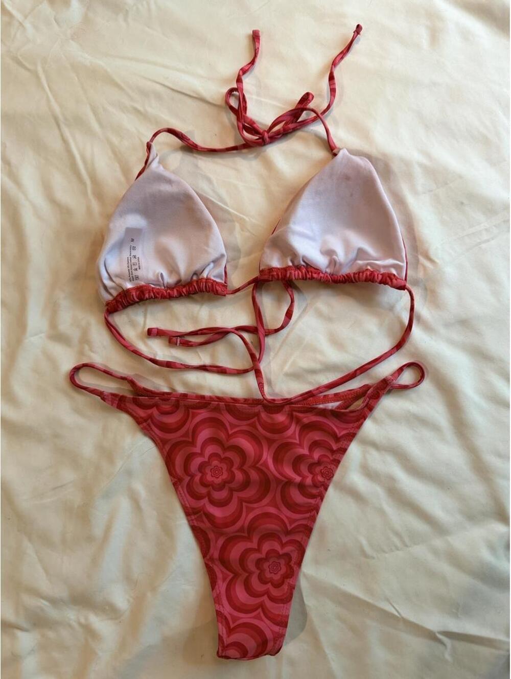🌺 Pink & Red Retro Floral String Bikini Set - Picture 2 of 5